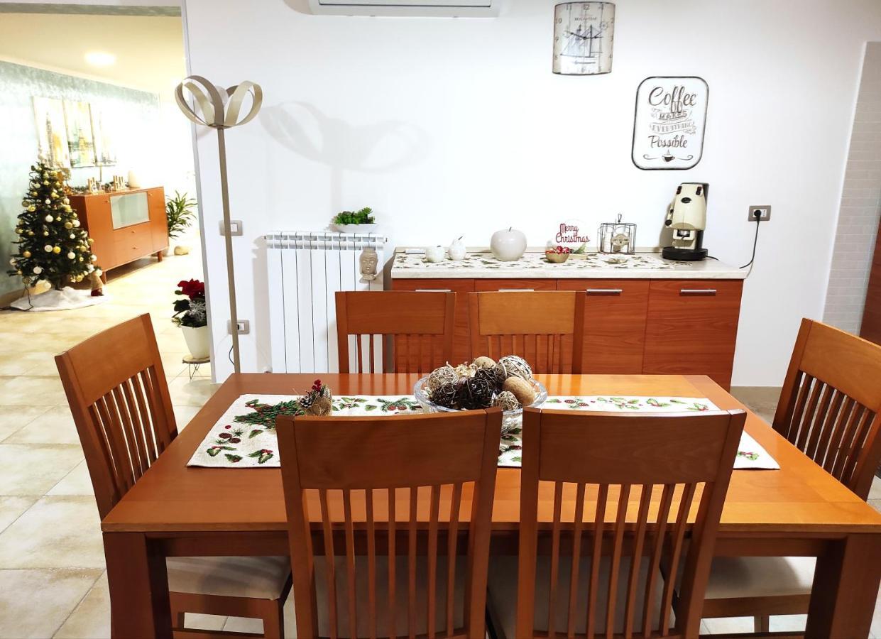 Dadilo - Casa Vacanza & Bed And Breakfast コントゥルシ エクステリア 写真